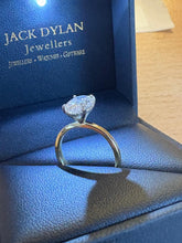 Load image into Gallery viewer, Oval Engagement Ring