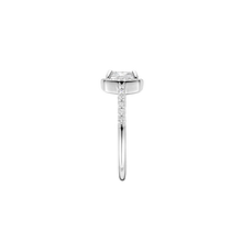 Load image into Gallery viewer, Classic Square Zirconia Ring