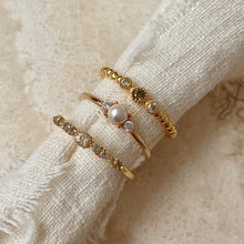 Load image into Gallery viewer, 24Kae Ring with stones and pearl
