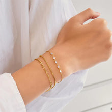 Load image into Gallery viewer, Zoom Gold Quintet Marquise Bracelet