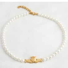Load image into Gallery viewer, Claddagh Pearl Necklace