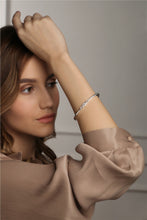 Load image into Gallery viewer, Clear Stone Bangle
