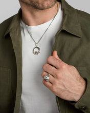 Load image into Gallery viewer, Mens Celtic Claddagh Ring