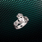 Load image into Gallery viewer, Mens Celtic Claddagh Ring