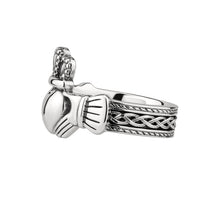 Load image into Gallery viewer, Mens Celtic Claddagh Ring