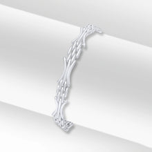 Load image into Gallery viewer, Silver 8mm Handmade Curved Gate Chain Bracelet
