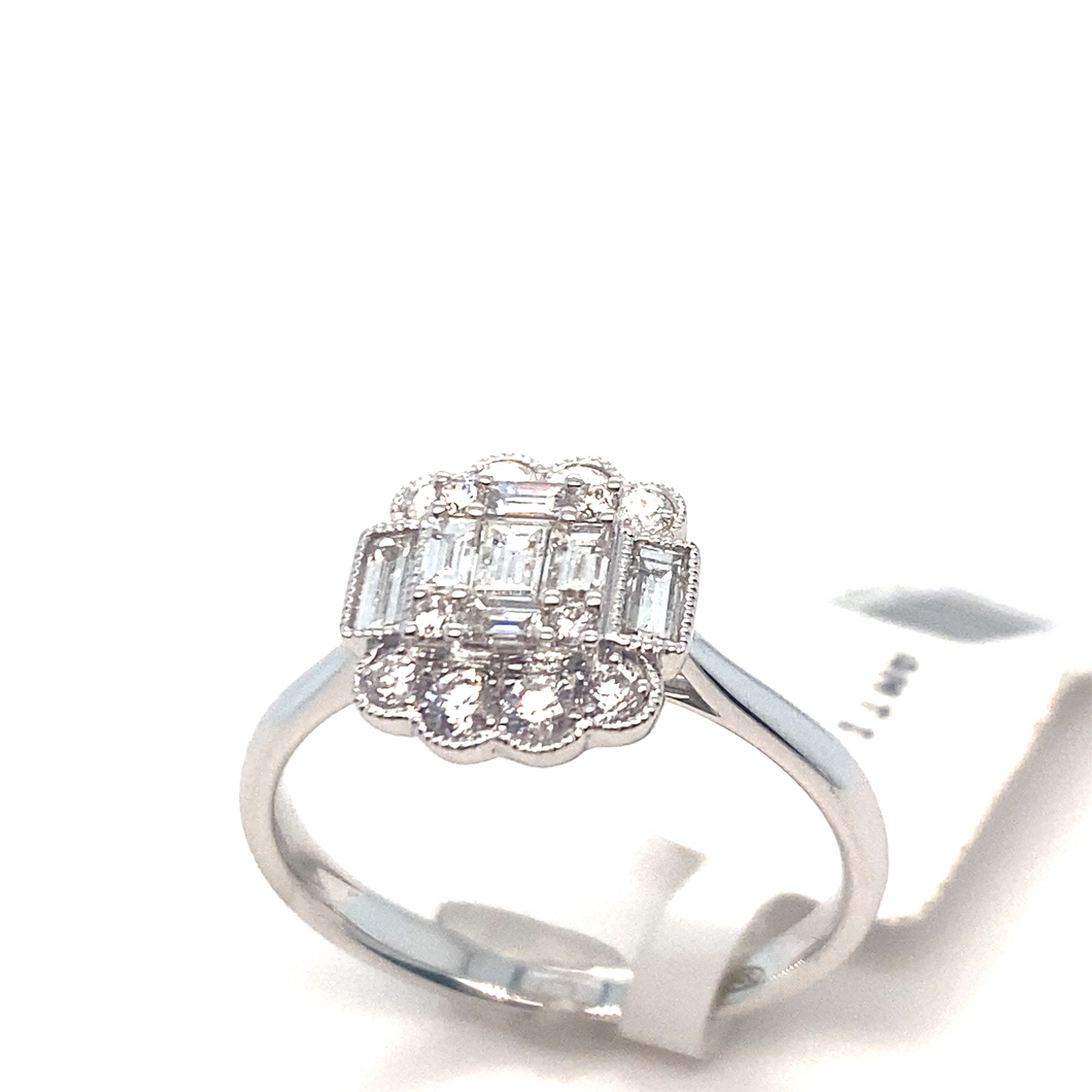 18ct Diamond Ring