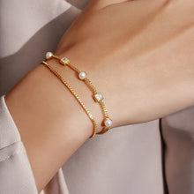Load image into Gallery viewer, Gold Box Chain Bracelet

