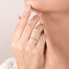 Load image into Gallery viewer, Diamond solitaire Engagement Ring
