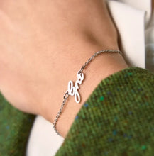 Load image into Gallery viewer, Grá Bracelet

