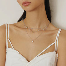 Load image into Gallery viewer, Zoom Silver Shell Pearl Drop Pendant Necklace
