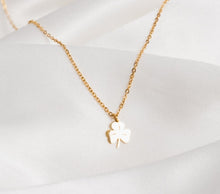 Load image into Gallery viewer, Shamrock Pendant Necklace
