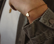 Load image into Gallery viewer, Irish Shamrock Pendant Bracelet
