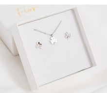 Load image into Gallery viewer, Shamrock Gift Set
