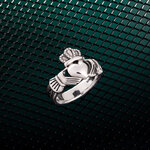 Load image into Gallery viewer, Mens Celtic Claddagh Ring
